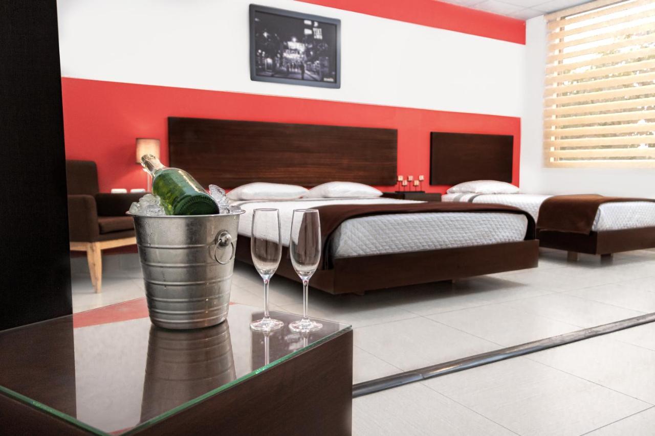 Zafra'S Hotel La Troncal المظهر الخارجي الصورة