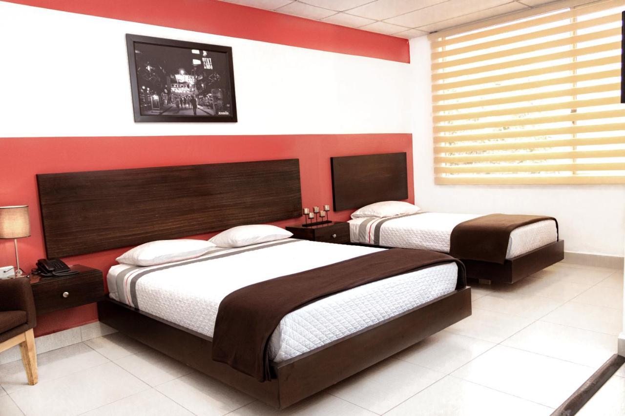 Zafra'S Hotel La Troncal المظهر الخارجي الصورة