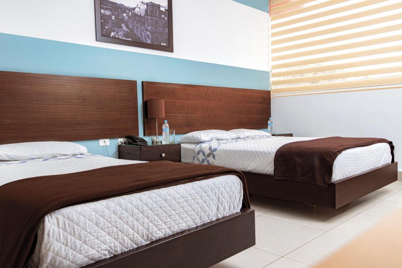 Zafra'S Hotel La Troncal المظهر الخارجي الصورة