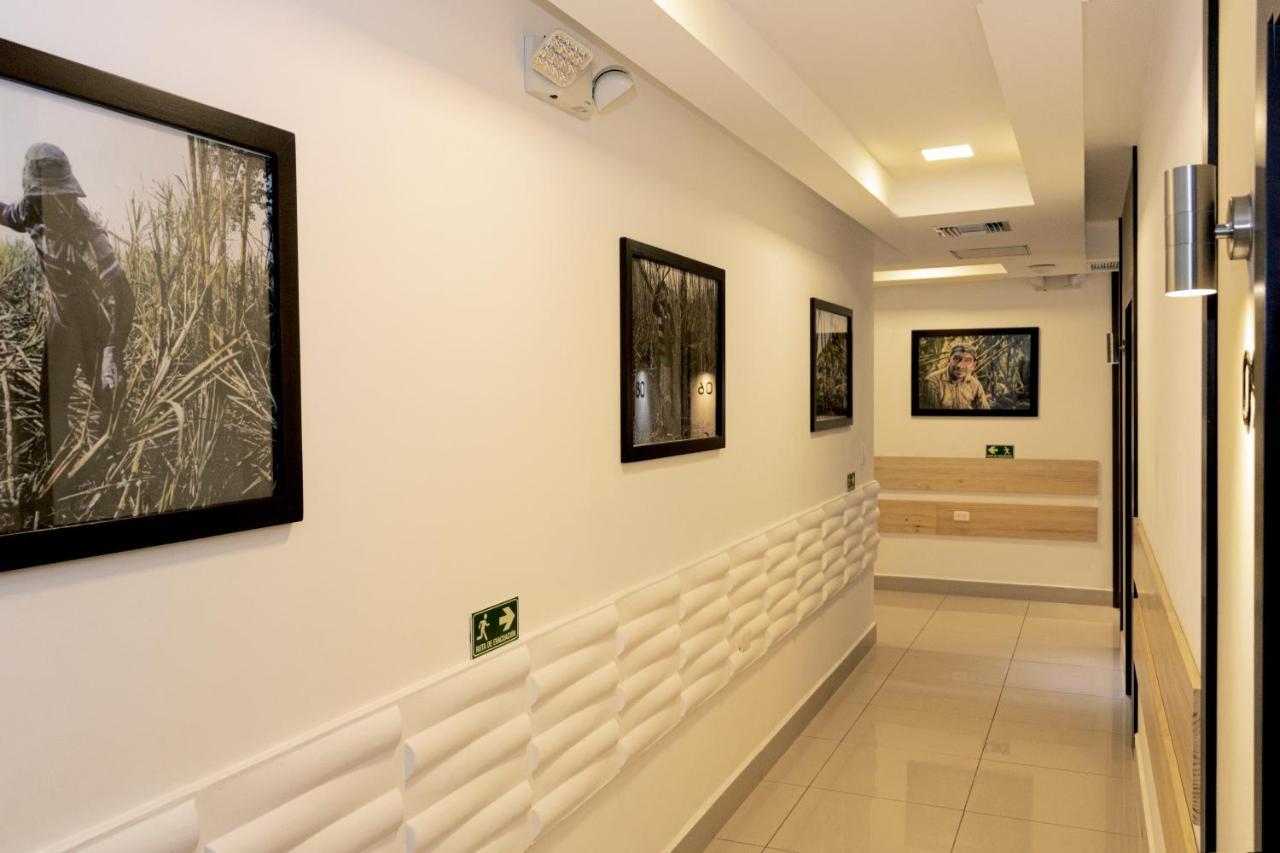 Zafra'S Hotel La Troncal المظهر الخارجي الصورة