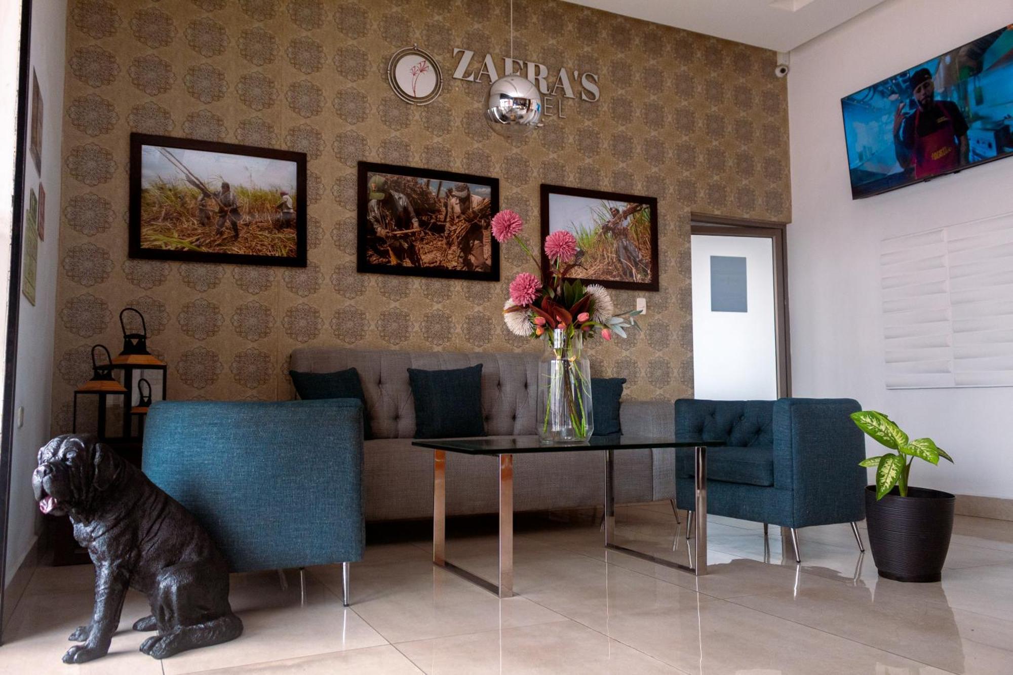 Zafra'S Hotel La Troncal المظهر الخارجي الصورة