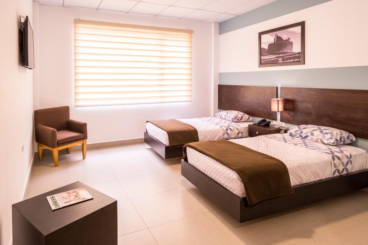 Zafra'S Hotel La Troncal المظهر الخارجي الصورة